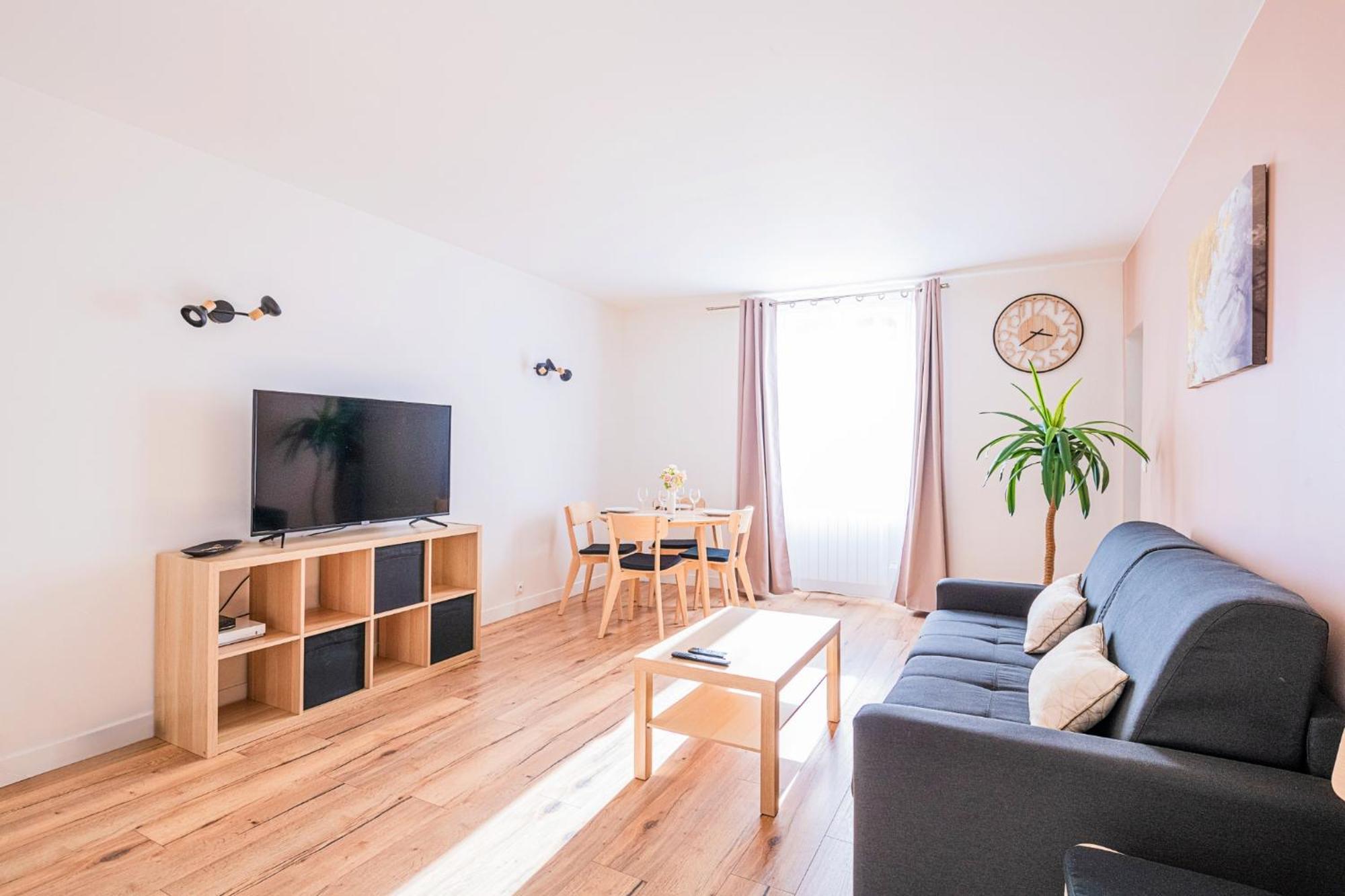 Ideal Pro Et Famille En Hypercentre - 3 Lits Corbeil-Essonnes Εξωτερικό φωτογραφία